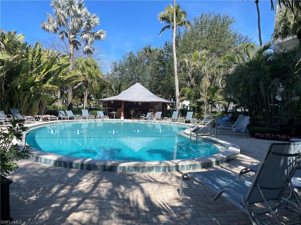 1300 Gulf Shore Blvd N 505, Naples, FL 34102-30