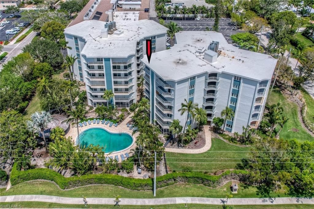 1300 Gulf Shore Blvd N 505, Naples, FL 34102-38