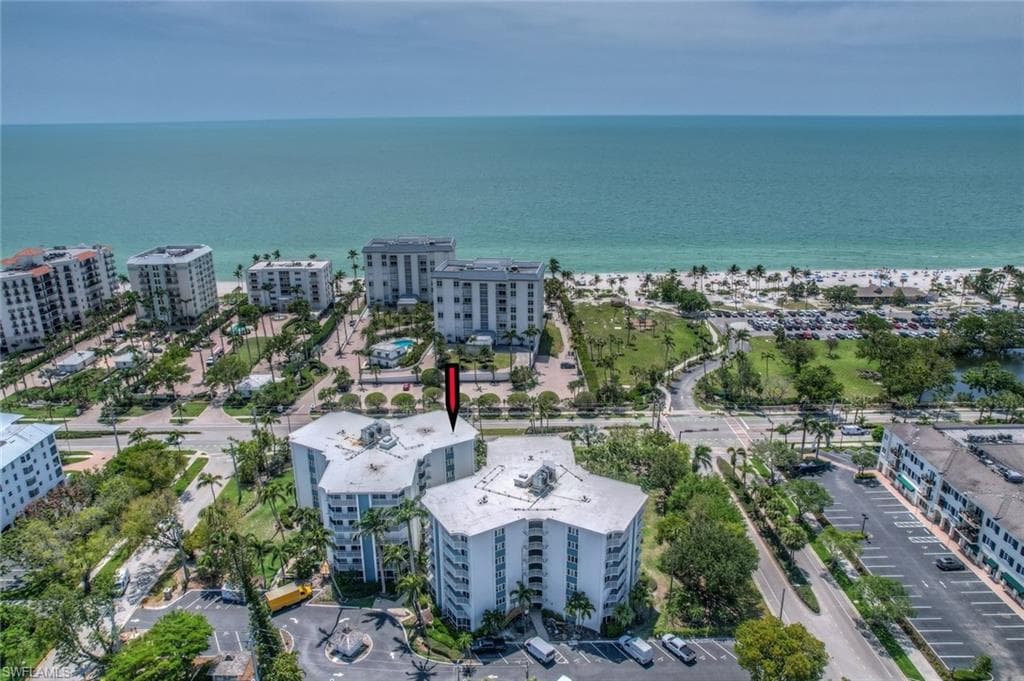 1300 Gulf Shore Blvd N 505, Naples, FL 34102-41