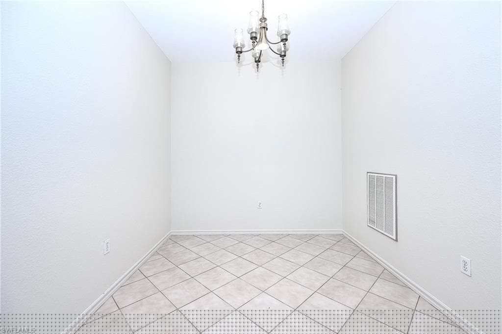 7670 Meadow Lakes Dr 1501, Naples, FL 34104-13