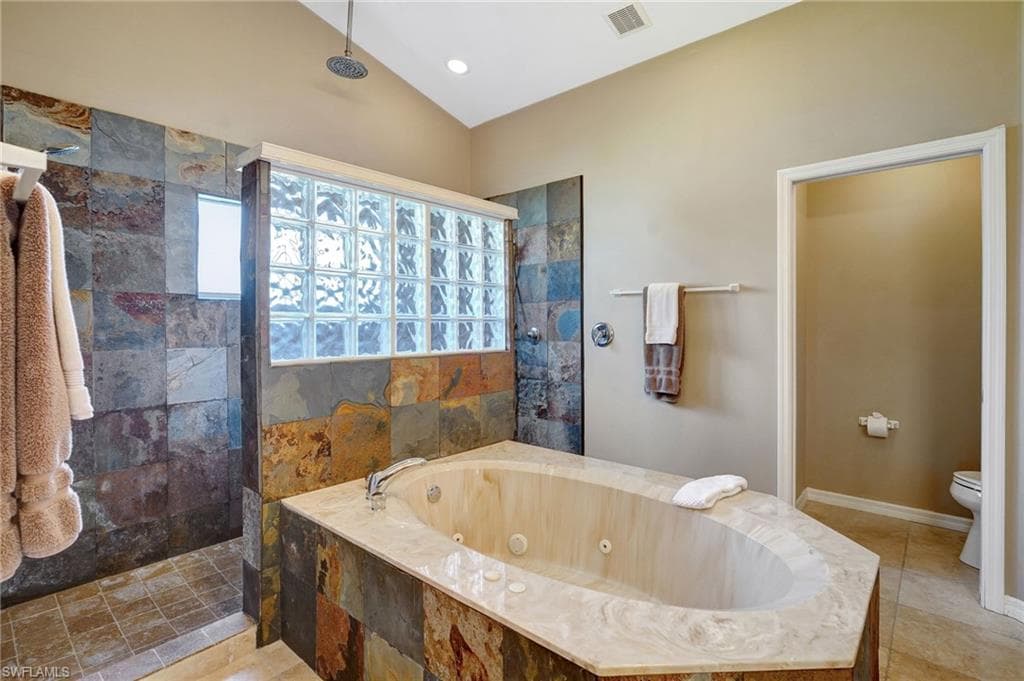 1330 11th St SW, Naples, FL 34117-12