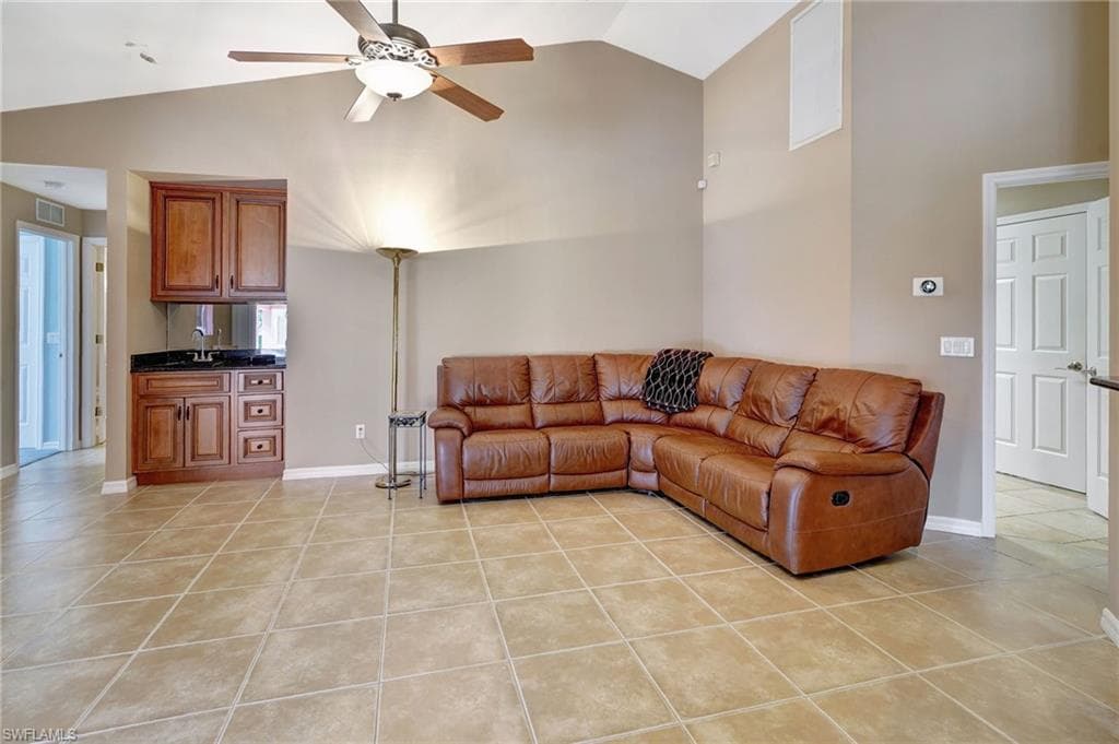 1330 11th St SW, Naples, FL 34117-16
