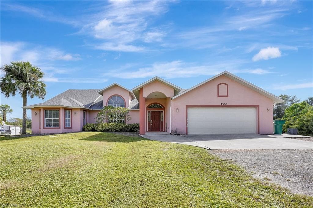 1330 11th St SW, Naples, FL 34117-2