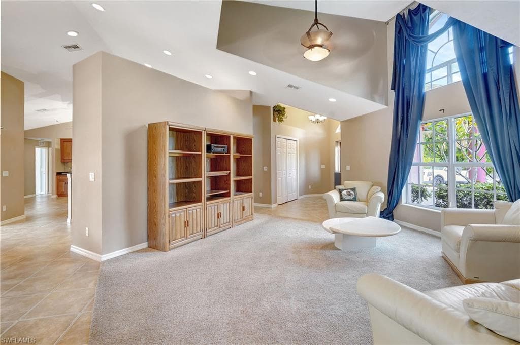 1330 11th St SW, Naples, FL 34117-4