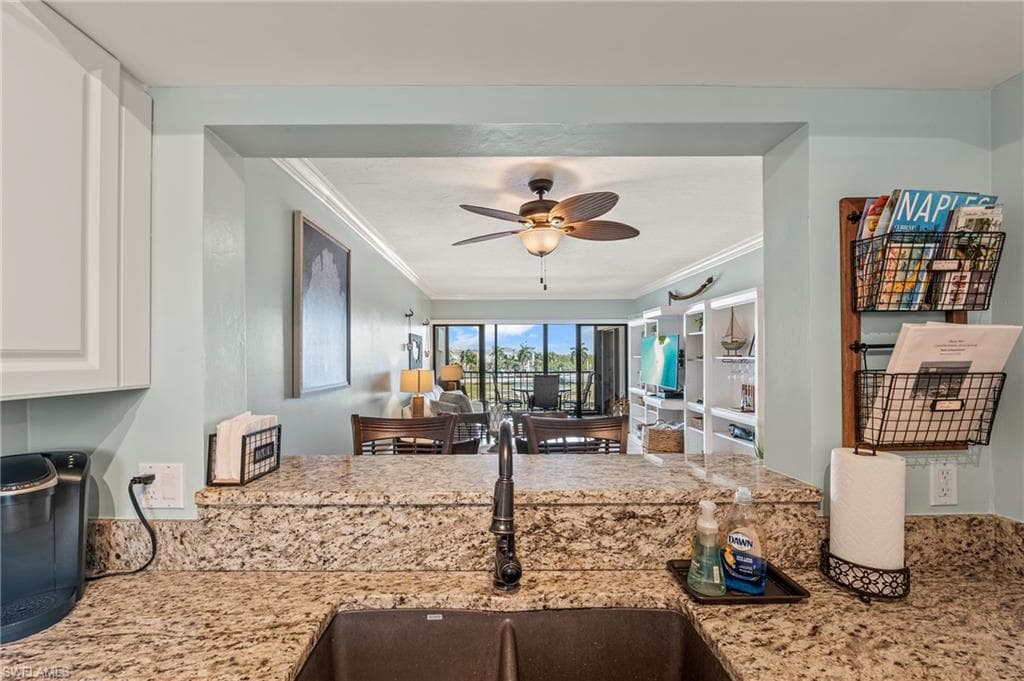 803 River Point Dr 306b, Naples, FL 34102-12