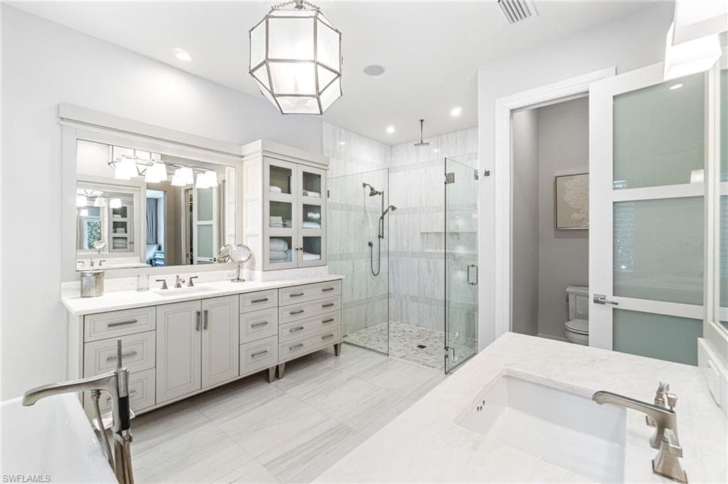 730 9th Ave S, Naples, FL 34102-20