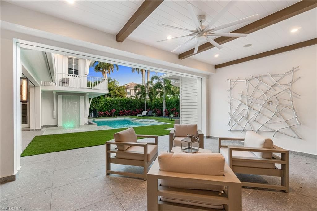 730 9th Ave S, Naples, FL 34102-38