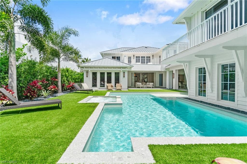 730 9th Ave S, Naples, FL 34102-42
