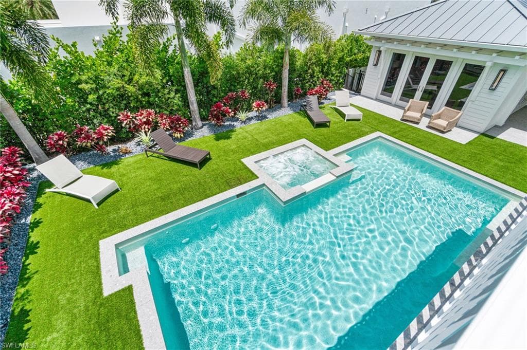 730 9th Ave S, Naples, FL 34102-43
