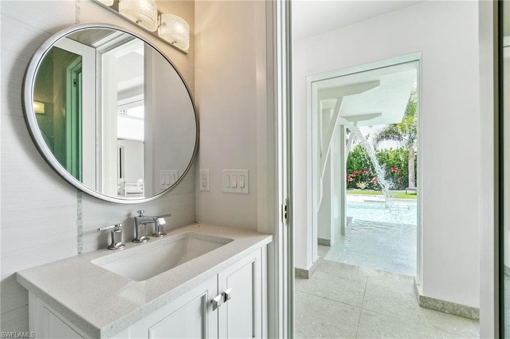 730 9th Ave S, Naples, FL 34102-49