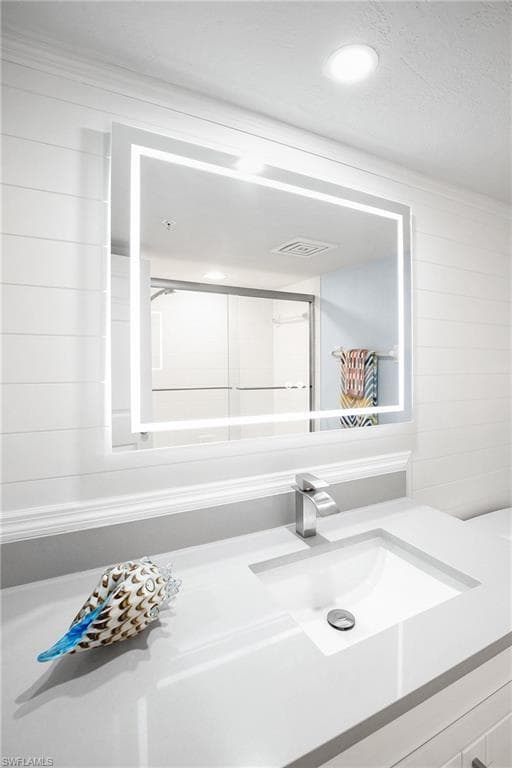 21 Bluebill Ave B-303, Naples, FL 34108-33