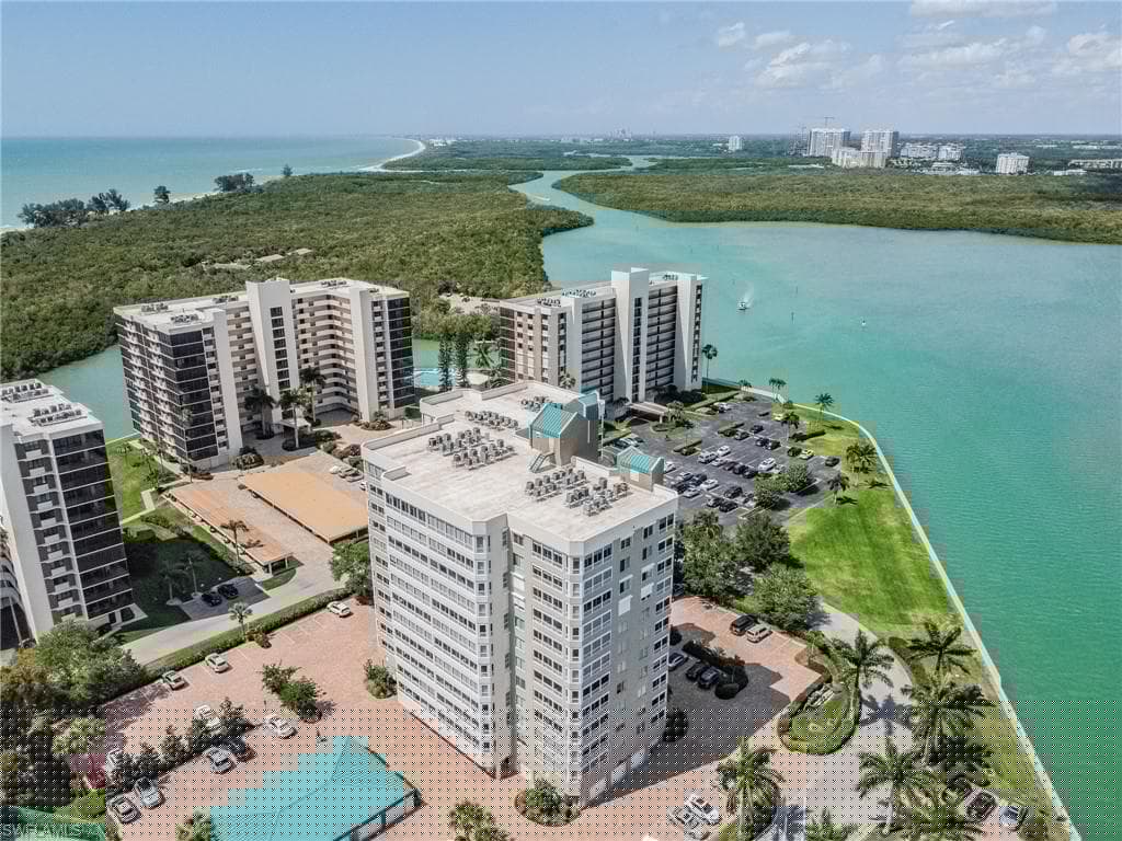 21 Bluebill Ave B-303, Naples, FL 34108-41