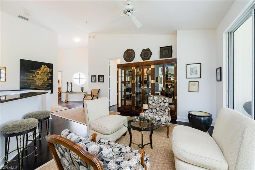 85 Silver Oaks Cir 6203, Naples, FL 34119-9