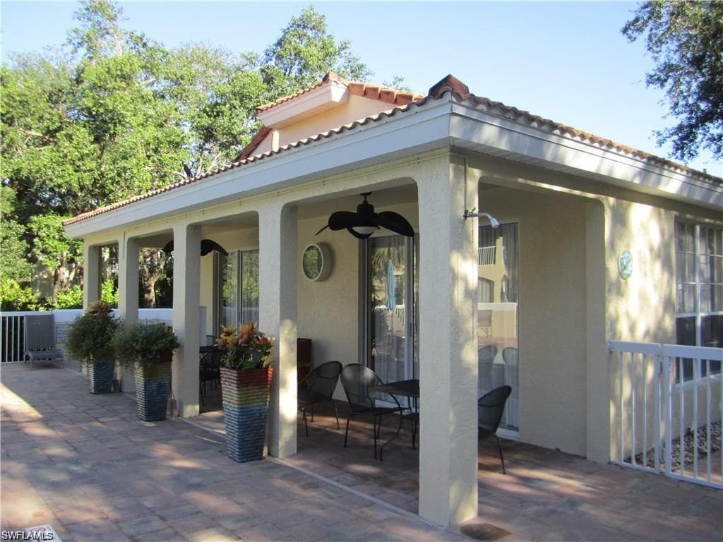 85 Silver Oaks Cir 6203, Naples, FL 34119-31
