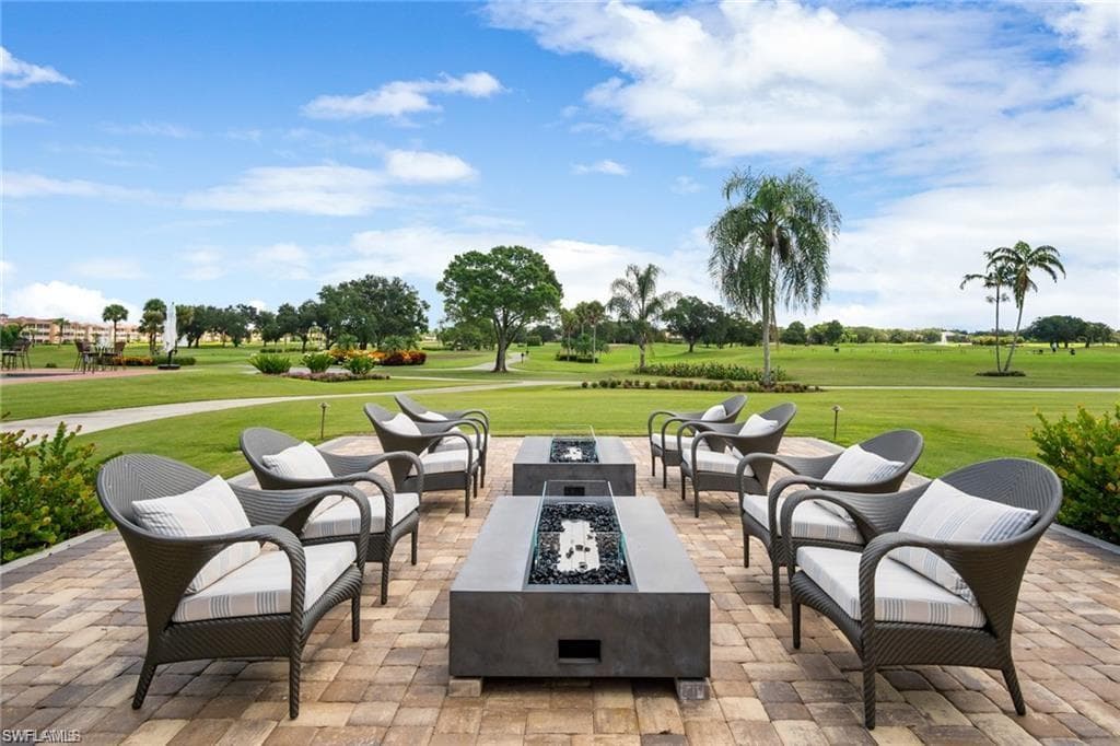 85 Silver Oaks Cir 6203, Naples, FL 34119-33