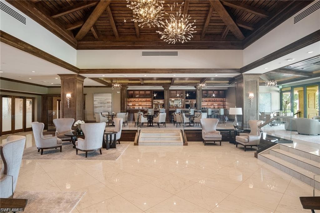 85 Silver Oaks Cir 6203, Naples, FL 34119-36