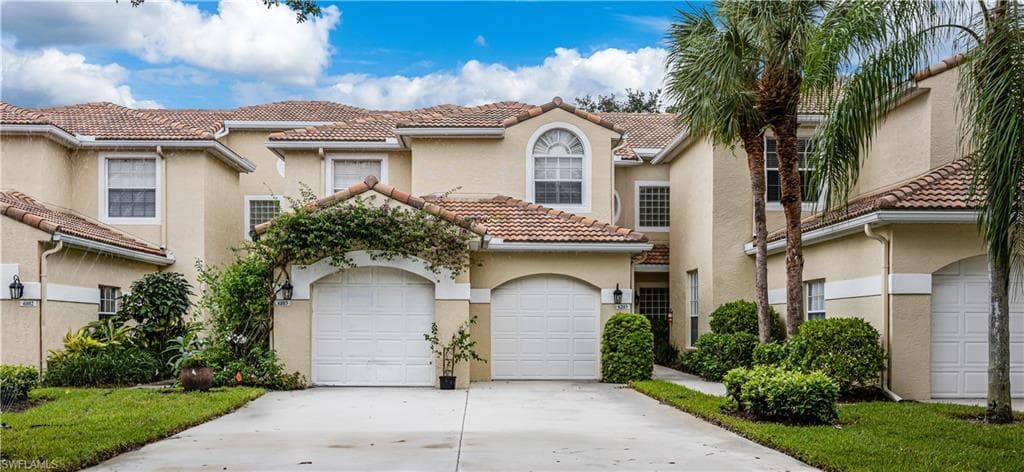 85 Silver Oaks Cir 6203, Naples, FL 34119-6