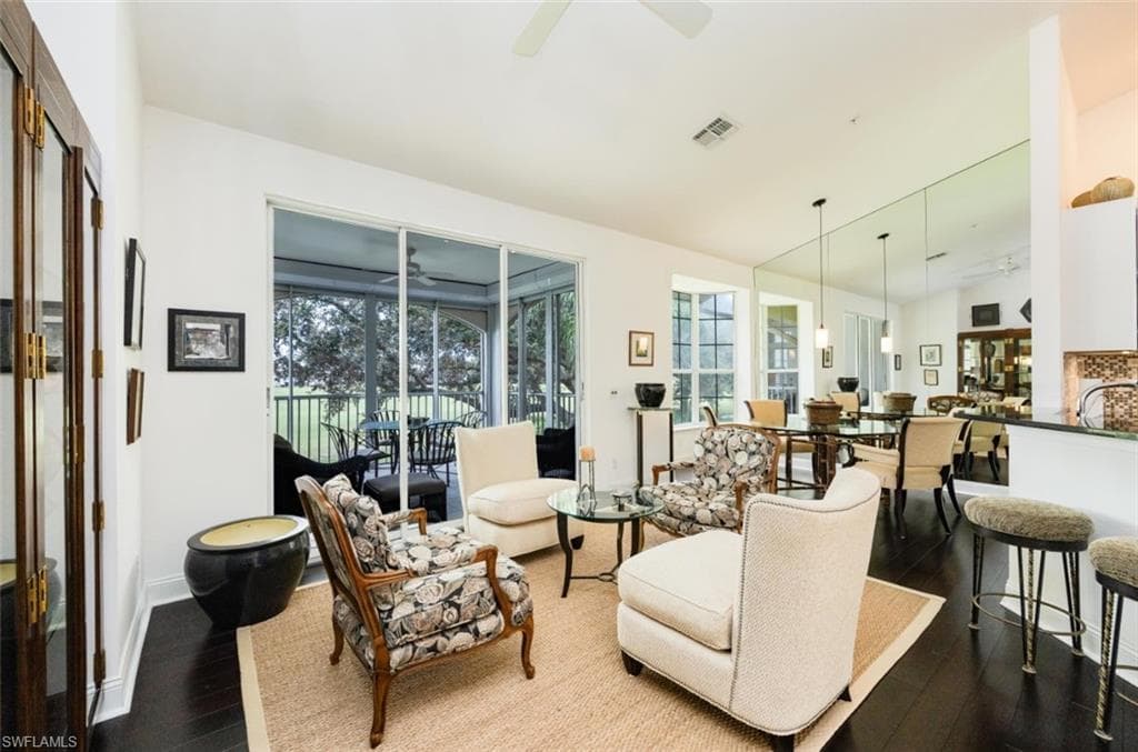 85 Silver Oaks Cir 6203, Naples, FL 34119-7