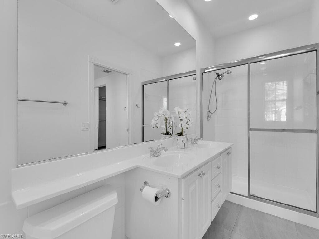 8130 Chianti Ln, Naples, FL 34114-29