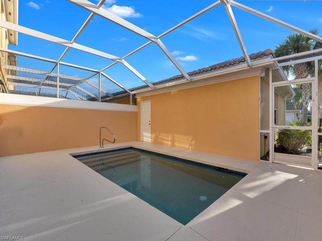 8130 Chianti Ln, Naples, FL 34114-38