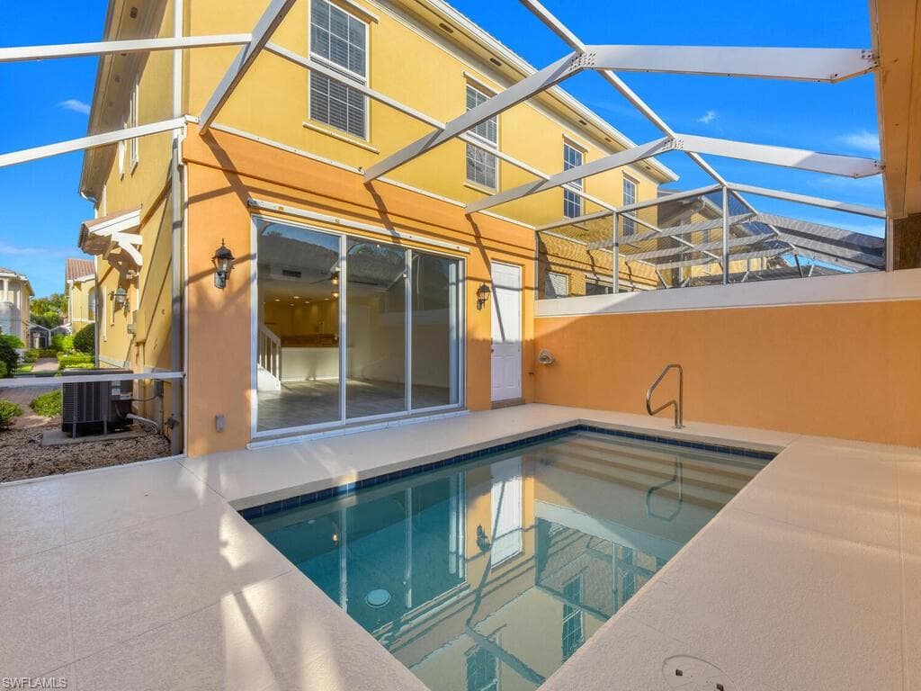 8130 Chianti Ln, Naples, FL 34114-39