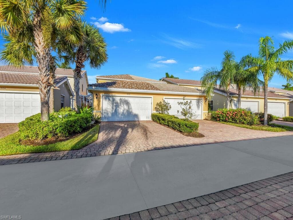 8130 Chianti Ln, Naples, FL 34114-41