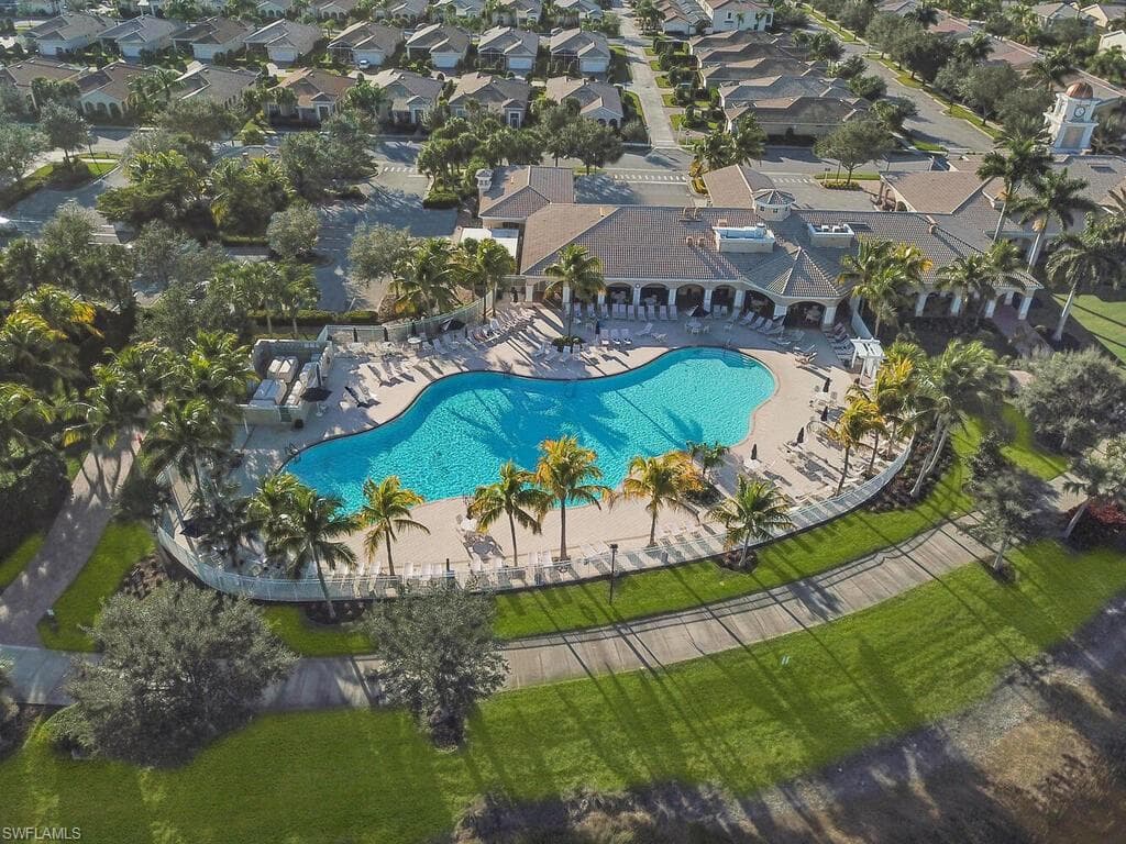 8130 Chianti Ln, Naples, FL 34114-44