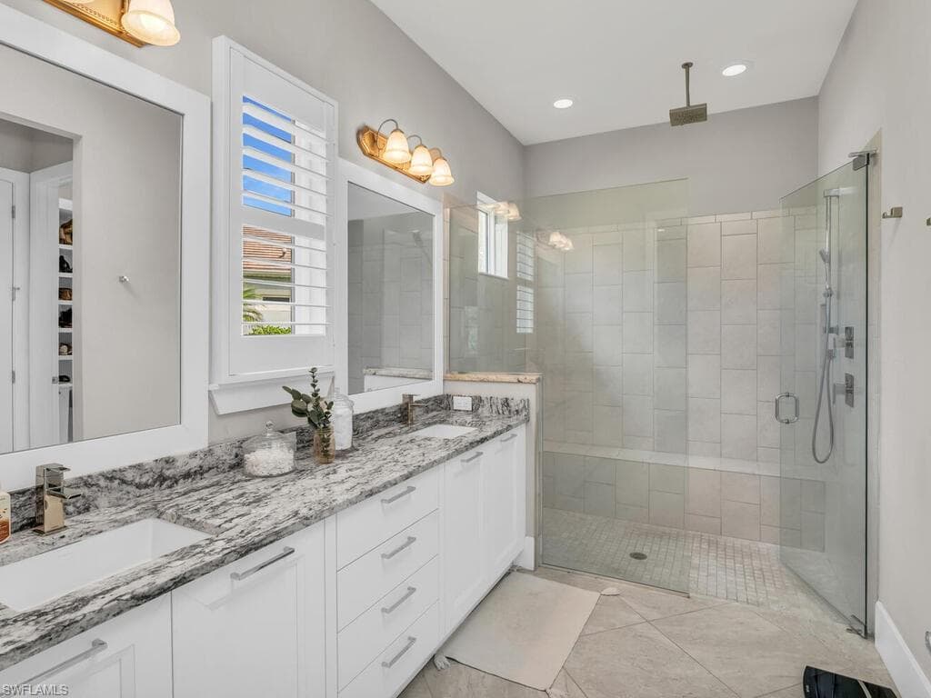 14785 Leeward Dr, Naples, FL 34114-13