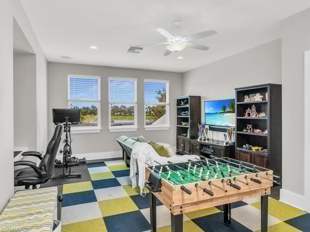 14785 Leeward Dr, Naples, FL 34114-19
