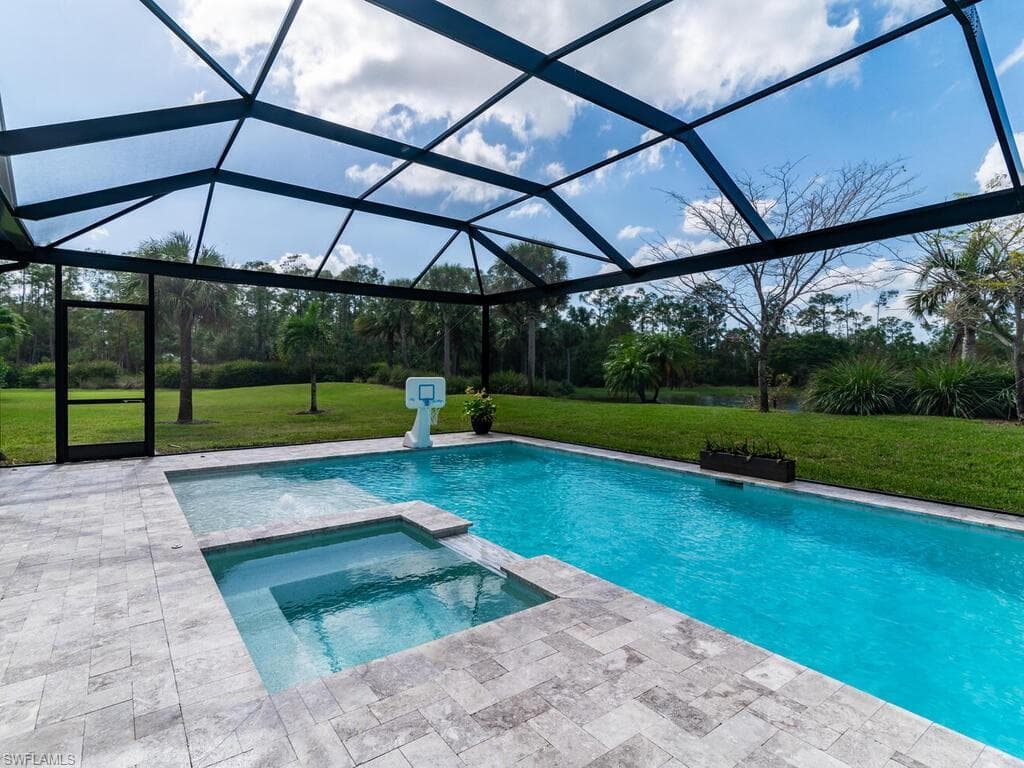 14785 Leeward Dr, Naples, FL 34114-27