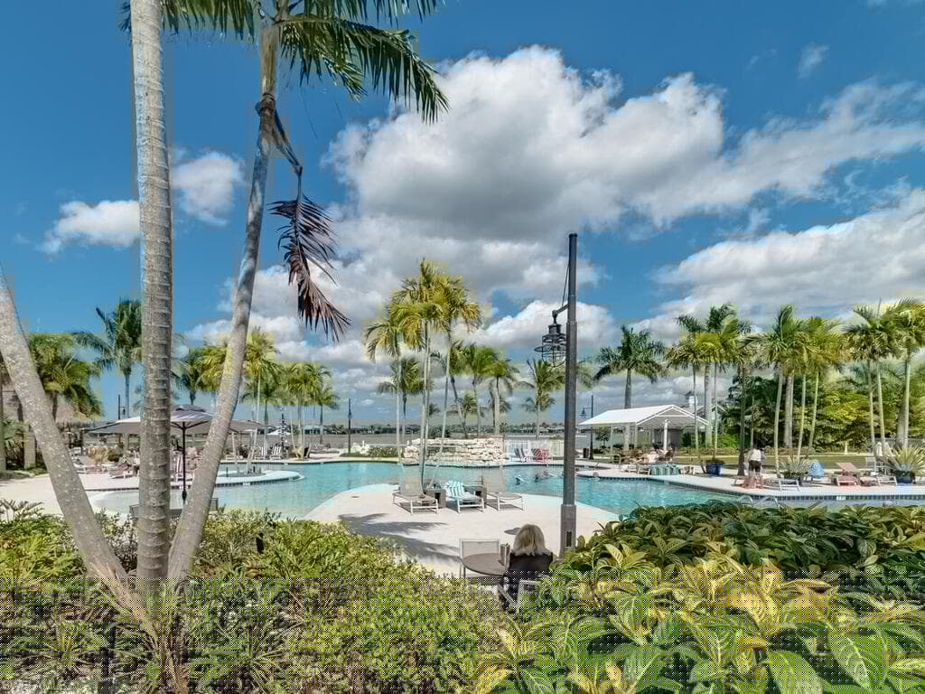 14785 Leeward Dr, Naples, FL 34114-37
