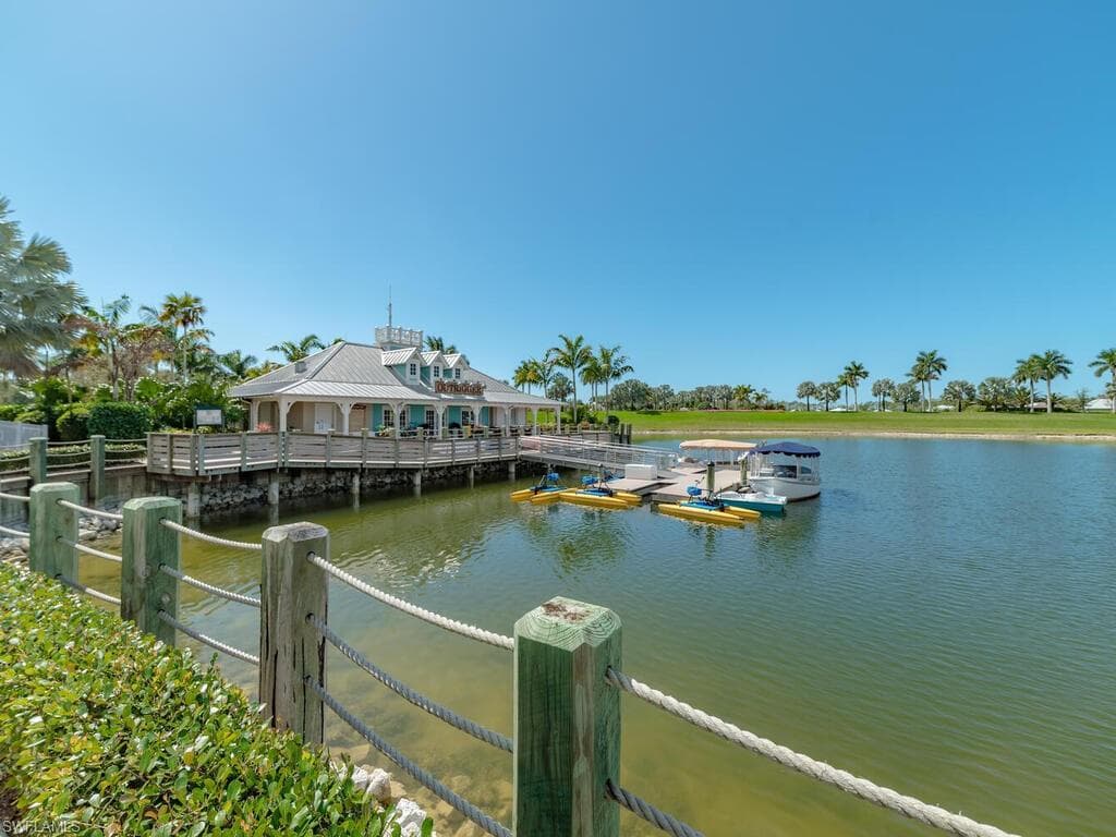 14785 Leeward Dr, Naples, FL 34114-40