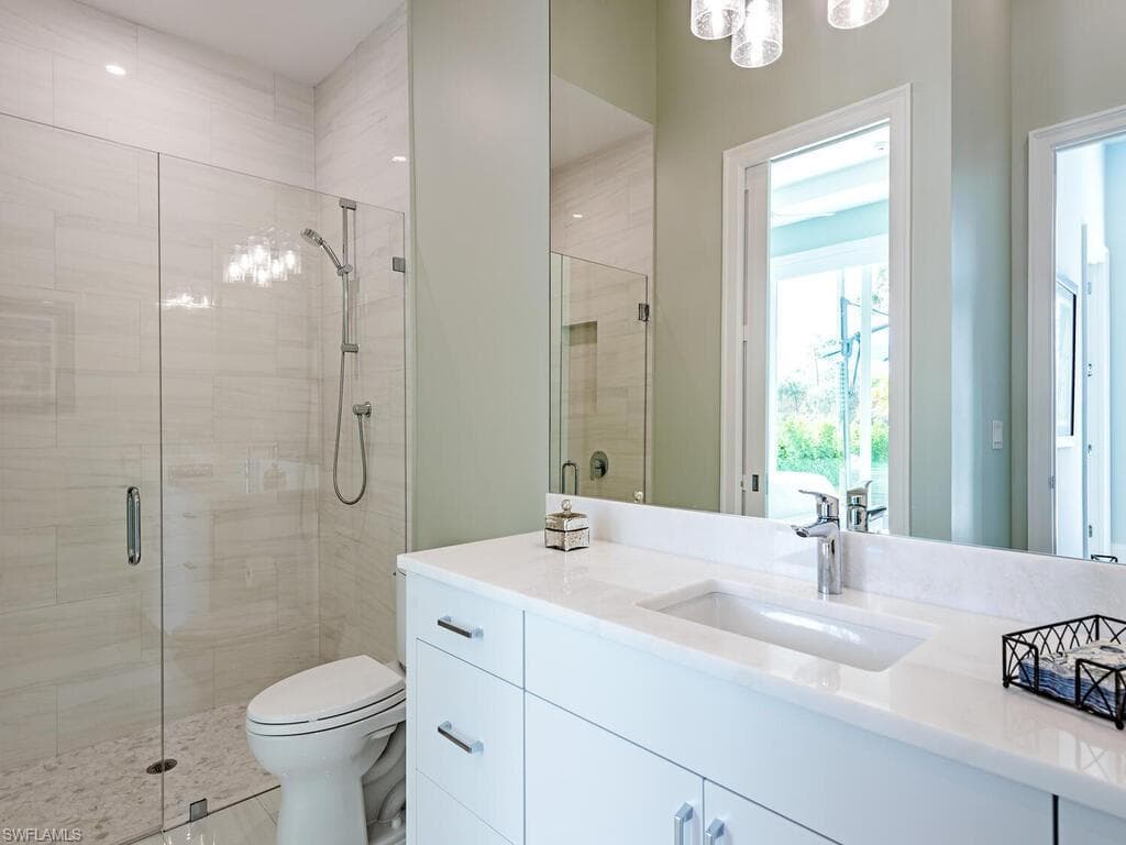 130 Burning Tree Dr, Naples, FL 34105-11