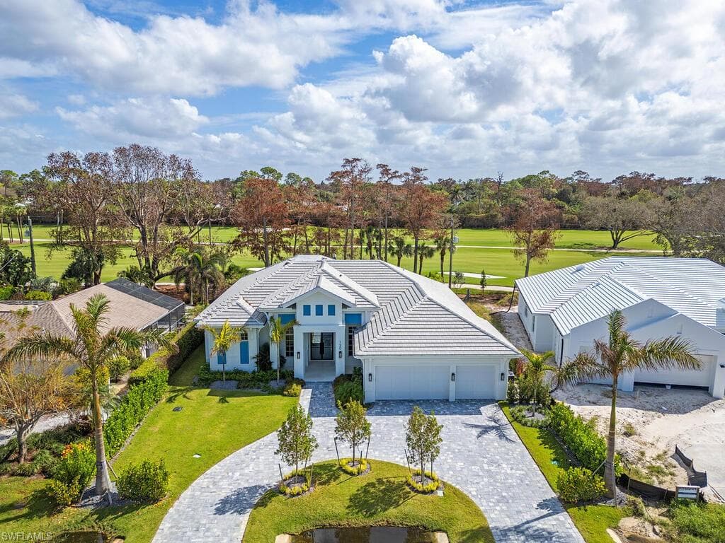 130 Burning Tree Dr, Naples, FL 34105-19