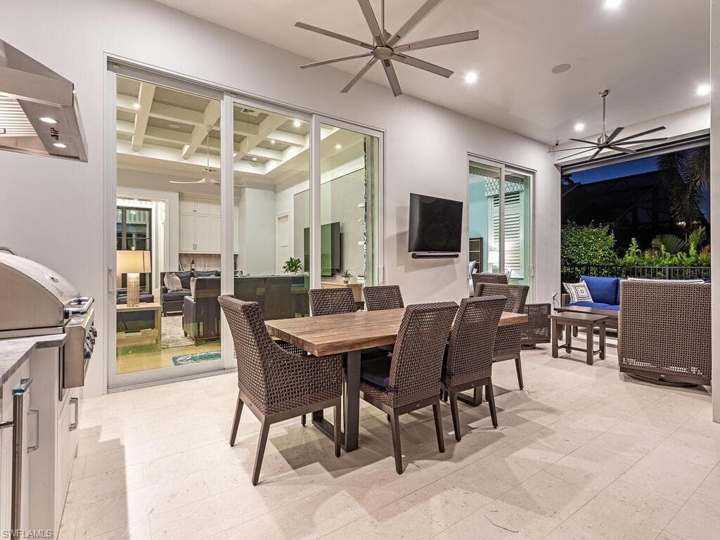130 Burning Tree Dr, Naples, FL 34105-28