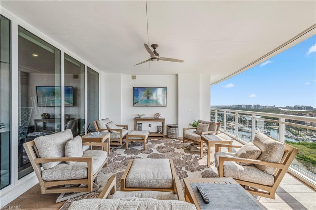 13915 Old Coast Rd 2004, Naples, FL 34110-15