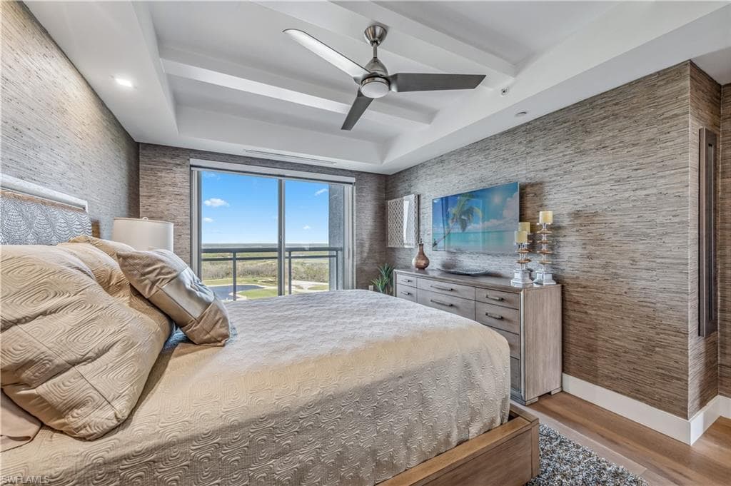 13915 Old Coast Rd 2004, Naples, FL 34110-21