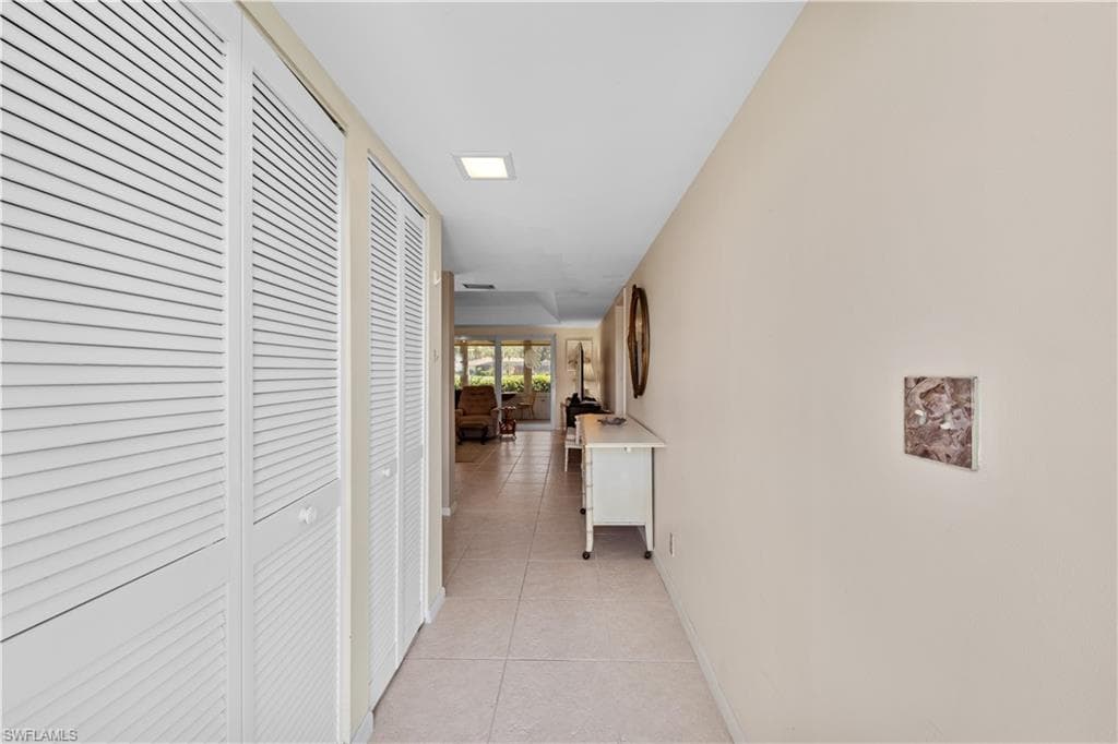 125 Penny Ln 7, Naples, FL 34112-6