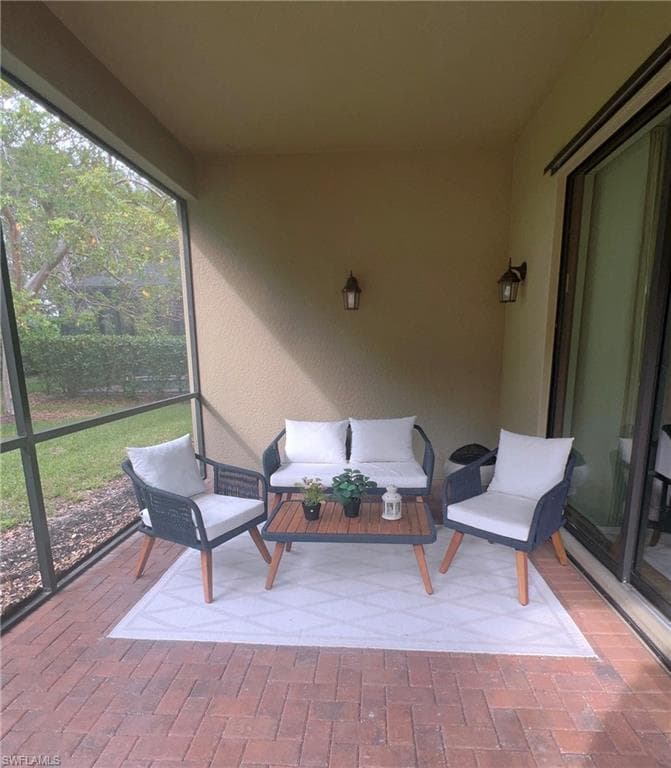 3195 Pacific Dr, Naples, FL 34119-16