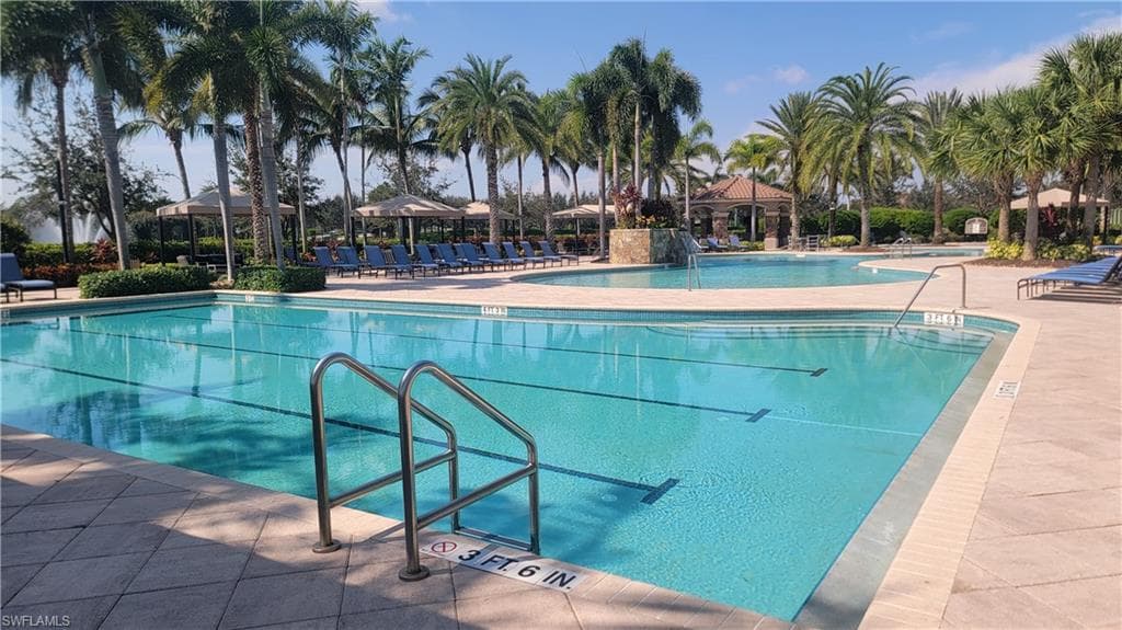 3195 Pacific Dr, Naples, FL 34119-18