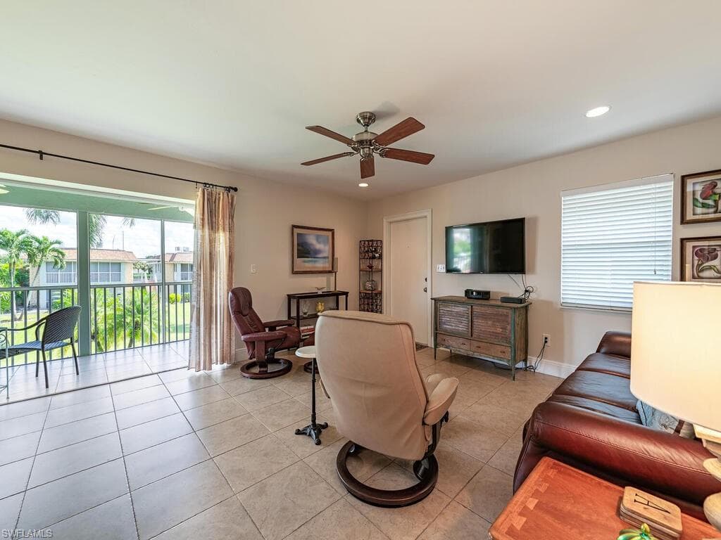 1400 Pompei Ln 2, Naples, FL 34103-4