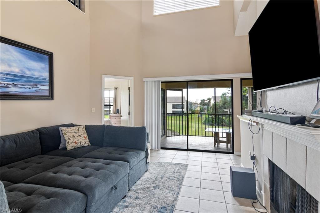 17260 Eagle Trce 10, Fort Myers, FL 33908-2