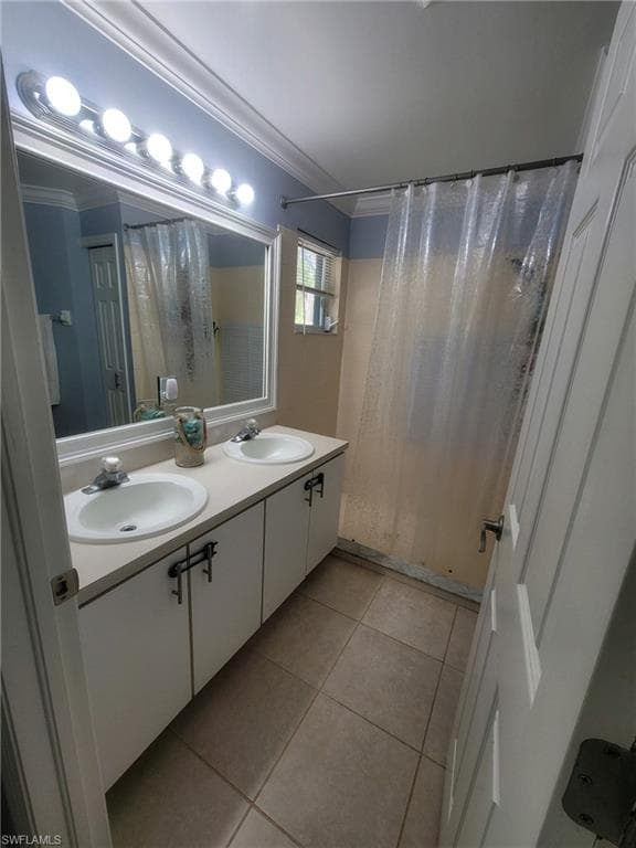 4295 14th St NE, Naples, FL 34120-18