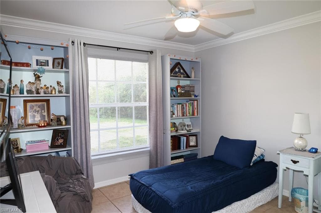4295 14th St NE, Naples, FL 34120-21