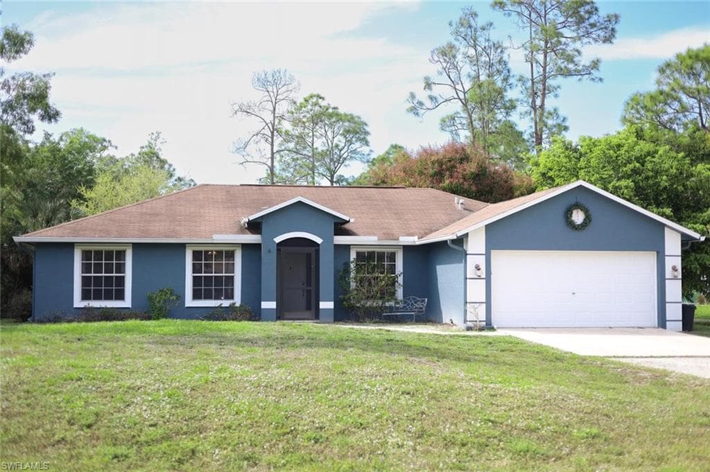 4295 14th St NE, Naples, FL 34120-1