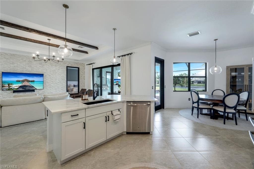 2067 Antigua Ln, Naples, FL 34120-12