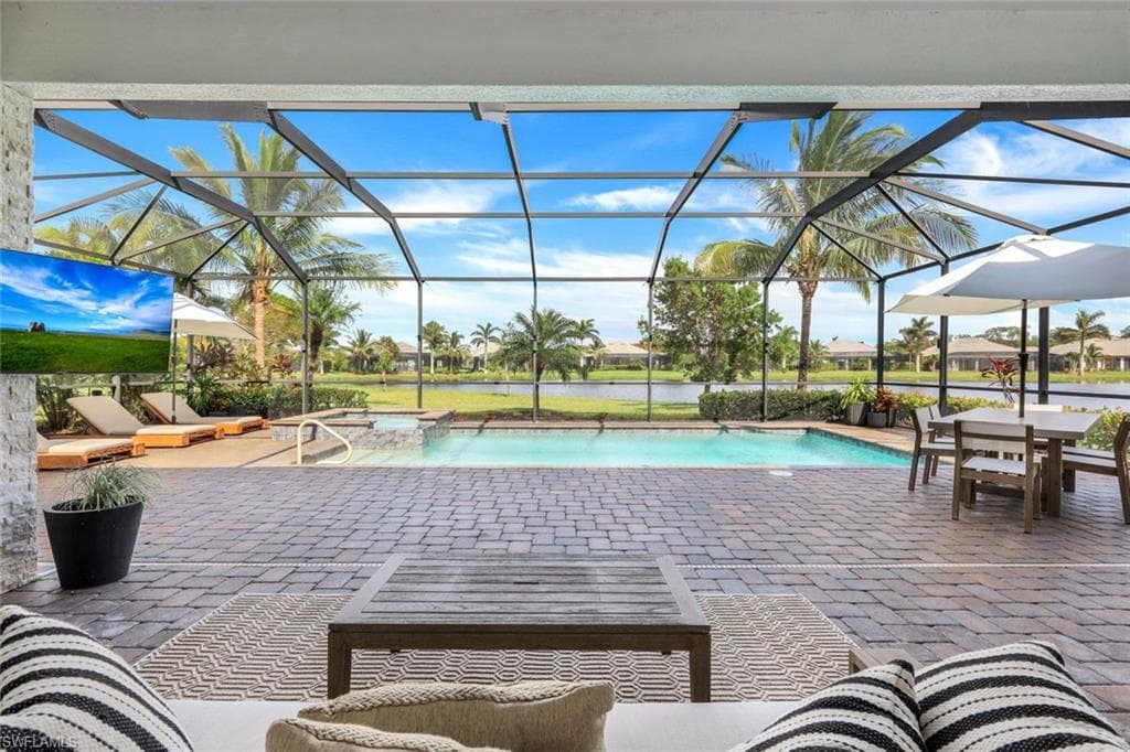 2067 Antigua Ln, Naples, FL 34120-23