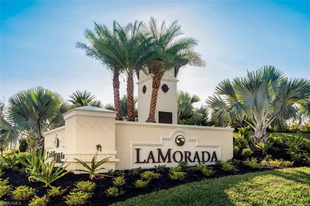 2067 Antigua Ln, Naples, FL 34120-34