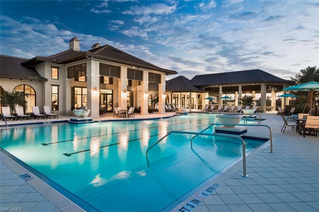 2067 Antigua Ln, Naples, FL 34120-36