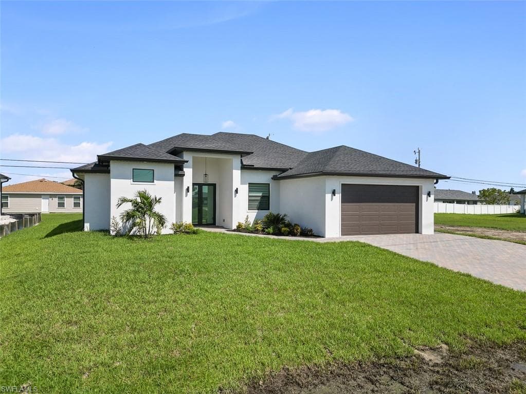 209 Kismet Pkwy E, Cape Coral, FL 33909-31